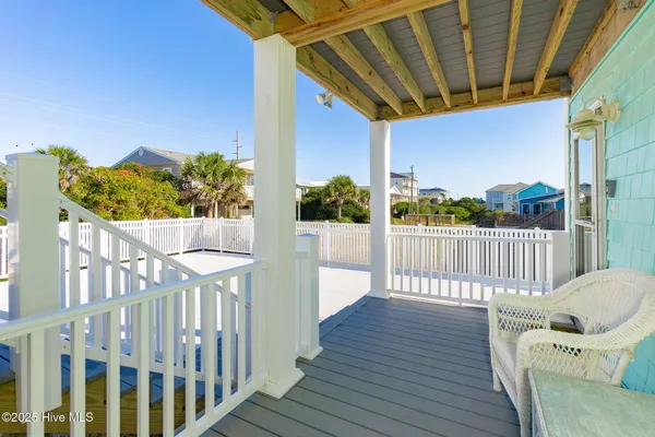 $2,400,000 | 1606 Ocean Drive, Emerald Isle, NC 28594