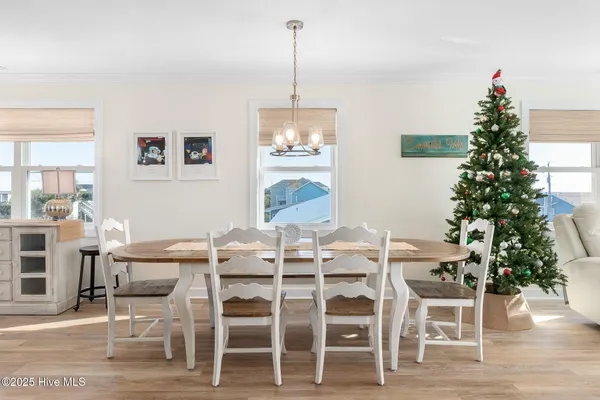 $2,400,000 | 1606 Ocean Drive, Emerald Isle, NC 28594