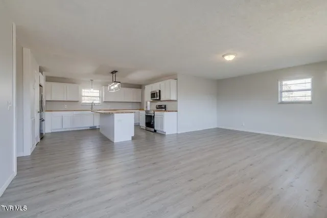 $1,950 | 4113 East Englewood Boulevard, Unit 3, Johnson City, TN 37601