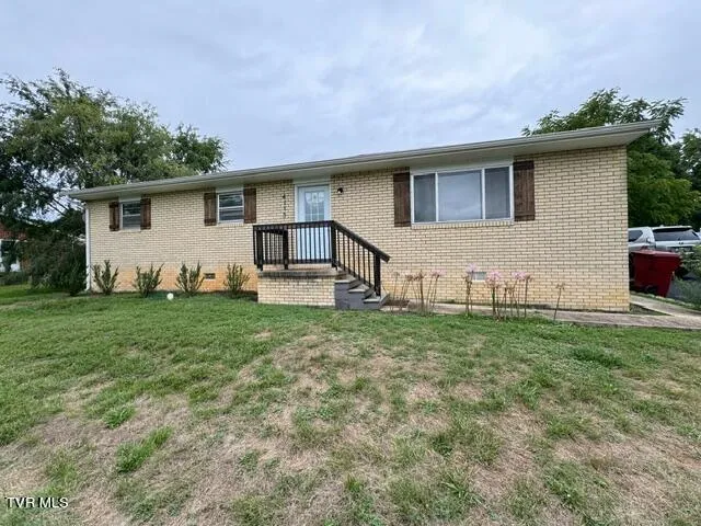 $1,950 | 4113 East Englewood Boulevard, Unit 3, Johnson City, TN 37601