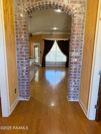 $2,300 | 103 Lakeshore Drive, Youngsville, LA 70592