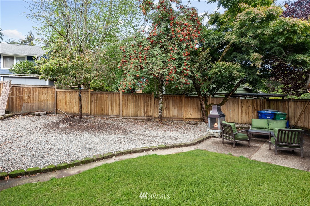 2009 Dayton Court Southeast Renton, WA 98055 - Photo 29 of 34 Gallery Image 29