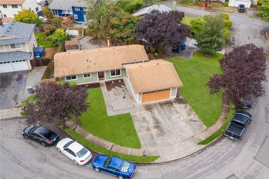 2009 Dayton Court Southeast Renton, WA 98055 - Photo 30 of 34 Gallery Image 30