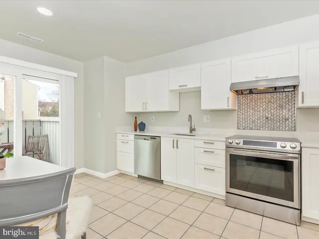 $2,500 | 11349 Appledowre Way, Unit 313, Germantown, MD 20876