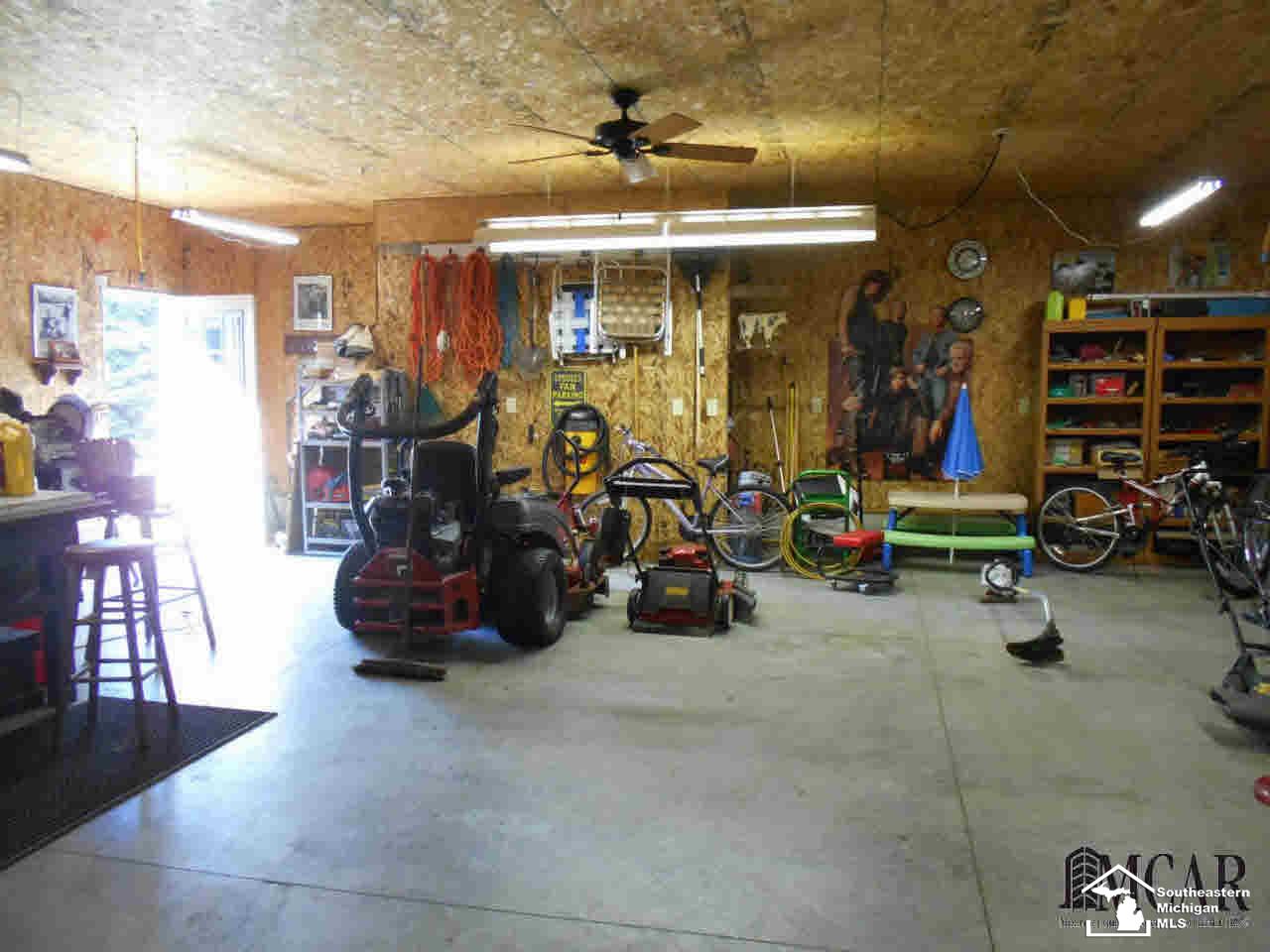 1278 Wells Road Dundee, MI 48131 - Photo 29 of 42 21376150-28.JPG