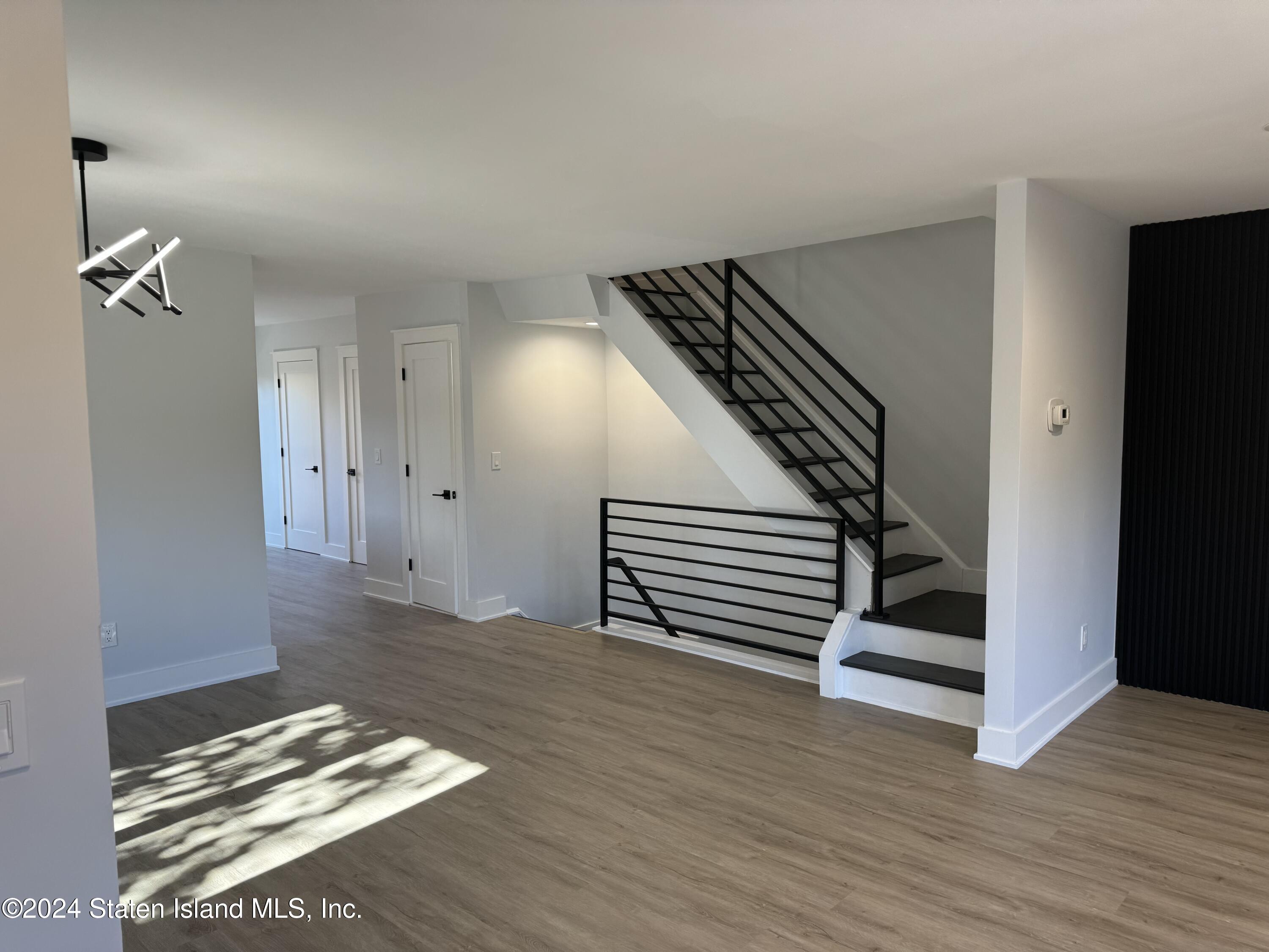 10 Alan Loop Staten Island, NY 10304 - Photo 11 of 22 IMG_2074