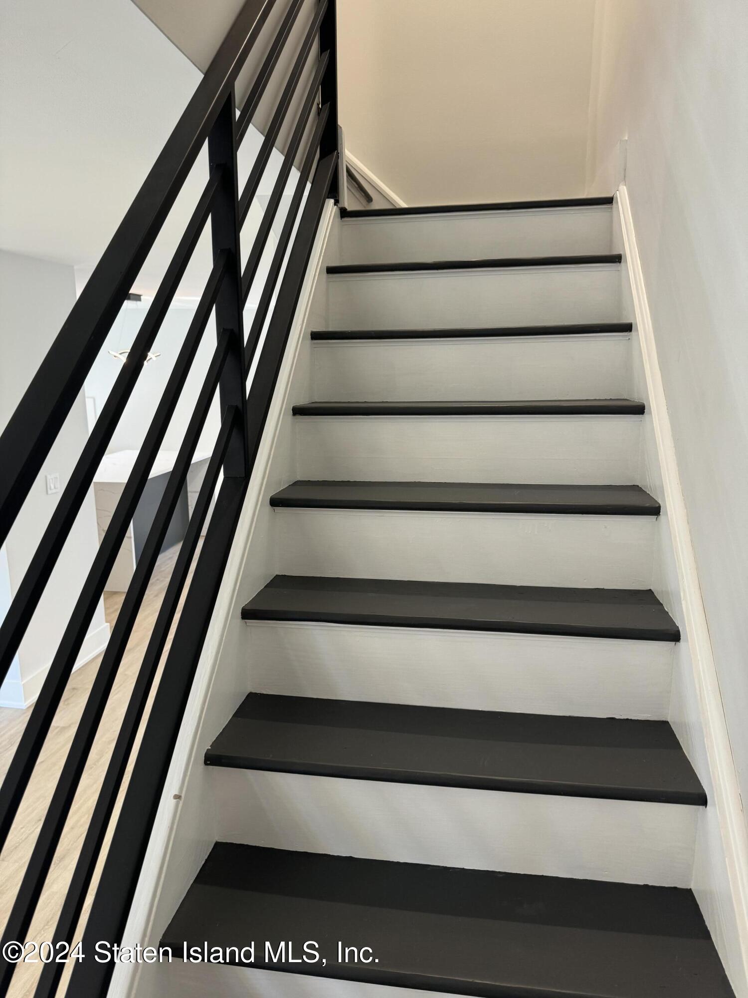 10 Alan Loop Staten Island, NY 10304 - Photo 12 of 22 IMG_2081