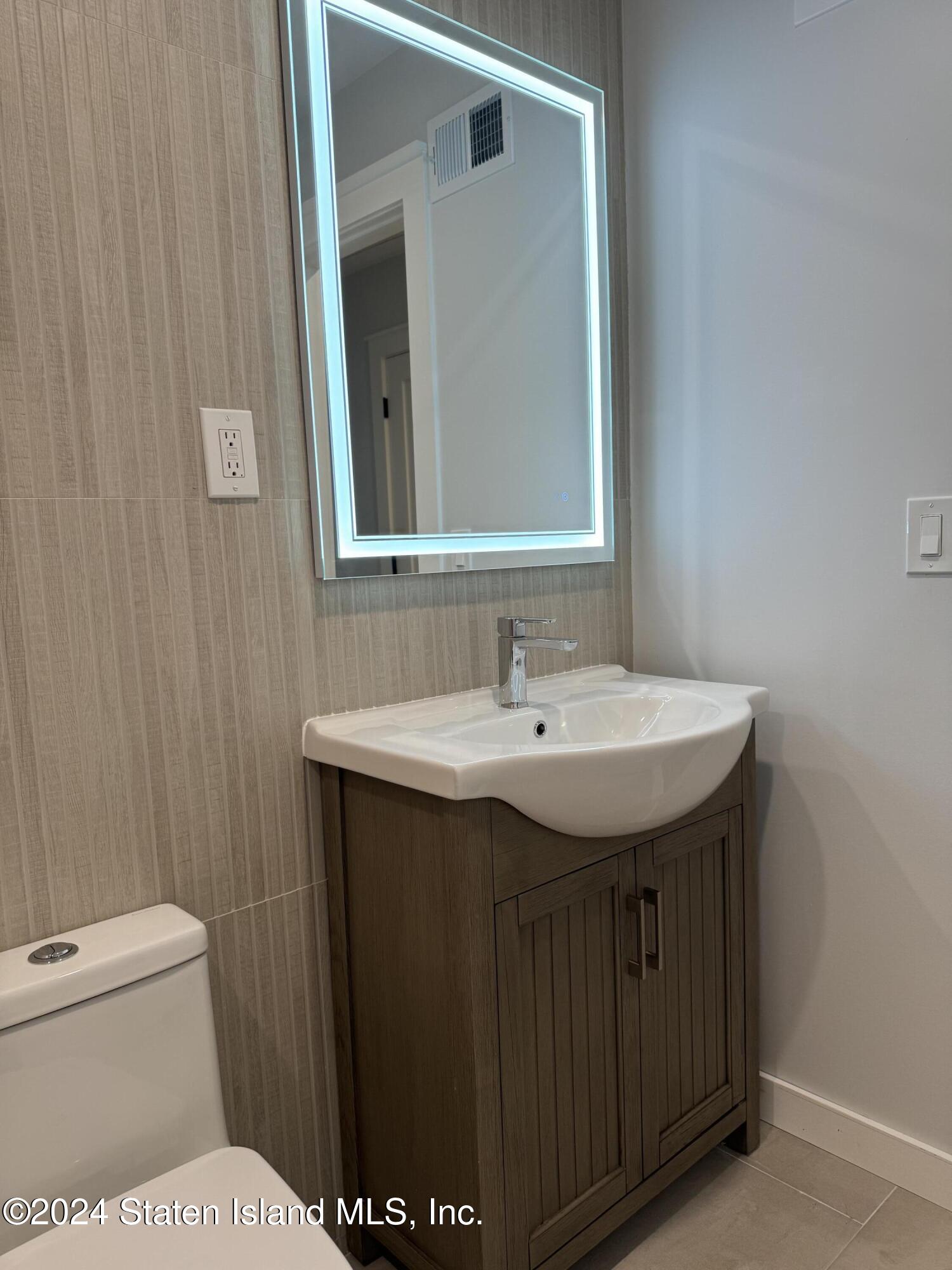 10 Alan Loop Staten Island, NY 10304 - Photo 14 of 22 IMG_2083