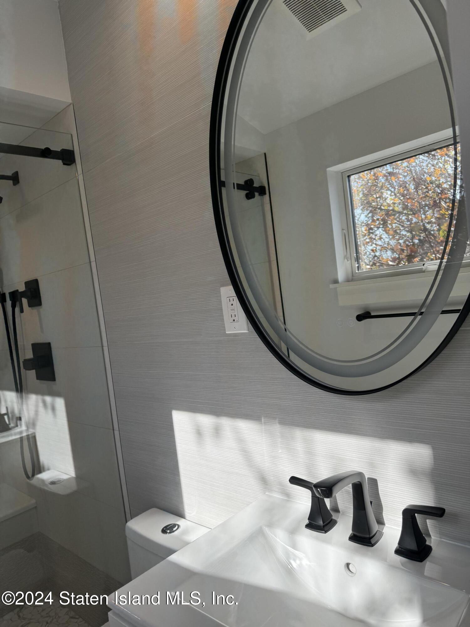 10 Alan Loop Staten Island, NY 10304 - Photo 20 of 22 IMG_2087