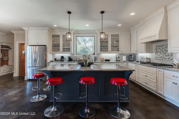 $589,000 | 321 Northaven Drive, Jackson, MS 39209