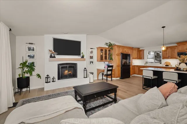 $899,000 | 513 East Silver Pines Court, Colbert, WA 99005