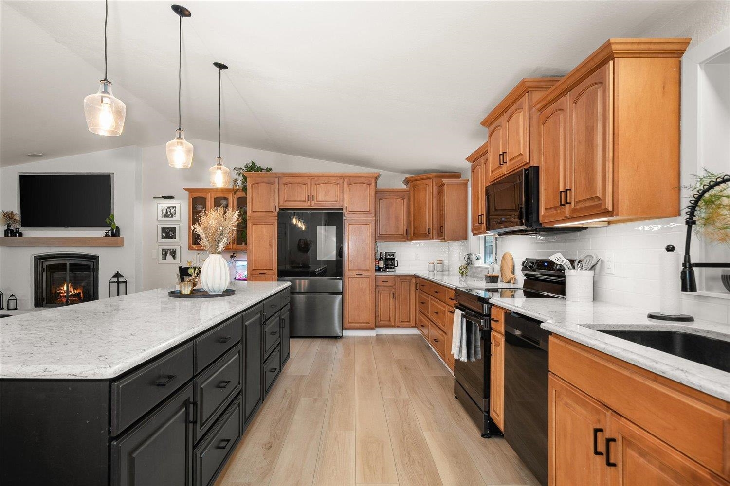 513 East Silver Pines Court Colbert, WA 99005 - Photo 7 of 46