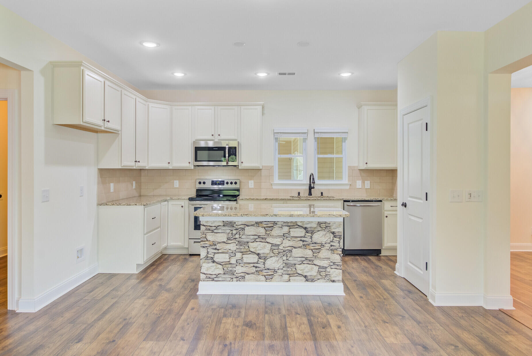708 Tierra Loop Summerville, SC 29483 - Photo 29 of 48 42_42_mls