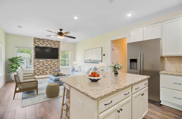 $859,900 | 708 Tierra Loop, Summerville, SC 29483