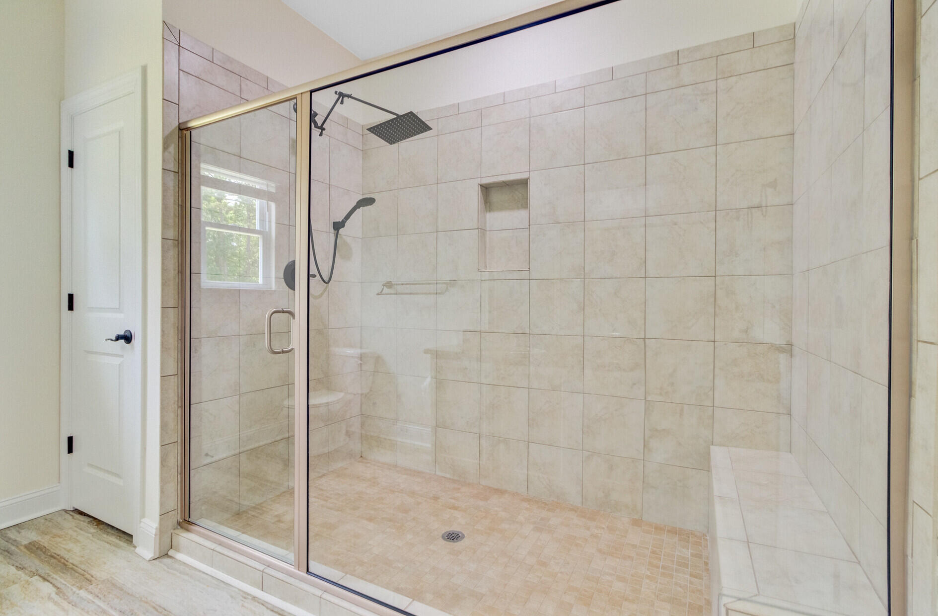 708 Tierra Loop Summerville, SC 29483 - Photo 39 of 48 Apartment Primary Bath