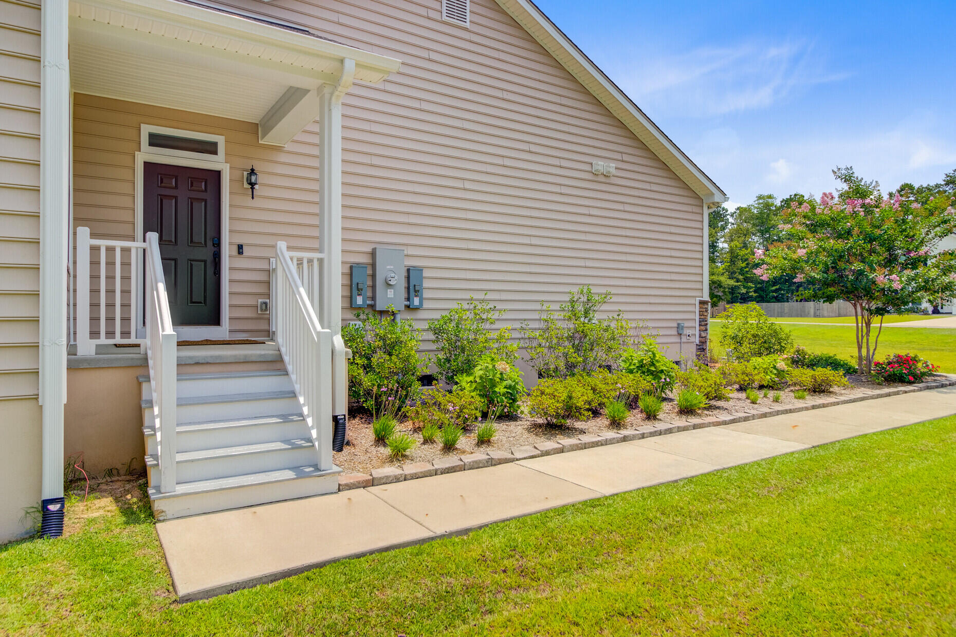 708 Tierra Loop Summerville, SC 29483 - Photo 5 of 48 Private Apartment Entrance