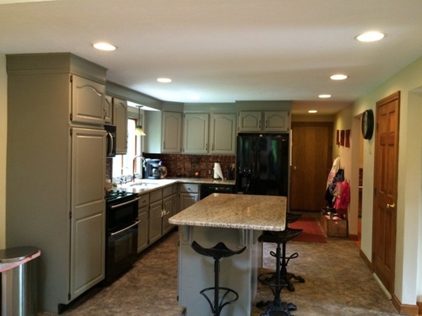 11 Buckingham Road Holden, MA 01522 - Photo 3 of 19