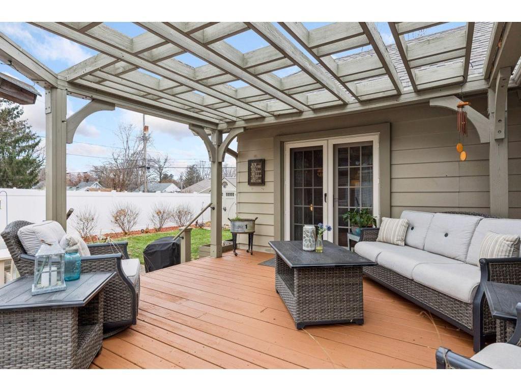 716 Roderick Street Eau Claire, WI 54701 - Photo 3 of 35