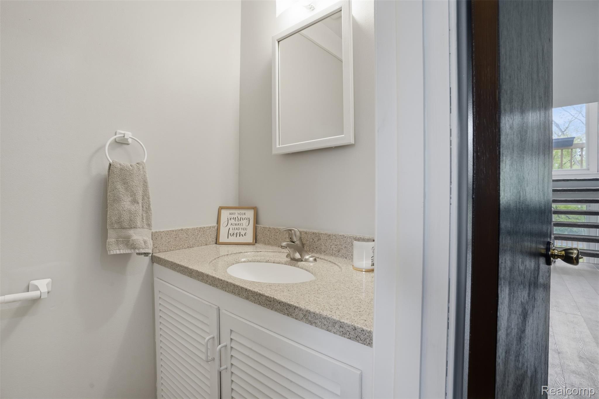 47129 Dunsany Road Northville, MI 48167 - Photo 18 of 49 Bathroom with vanity