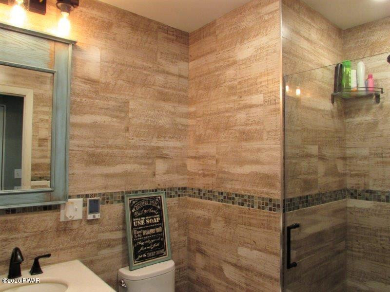 111 Rimrock Lane Hawley, PA 18428 - Photo 19 of 66