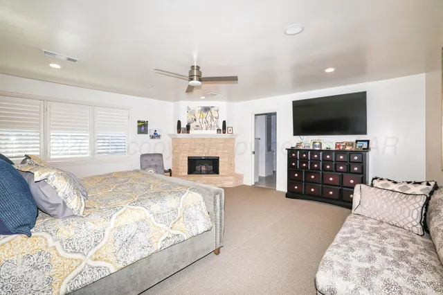 a view of a hallway with washer and dryer