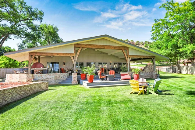 $1,975,000 | 606 North Shore Drive, Amarillo, TX 79118