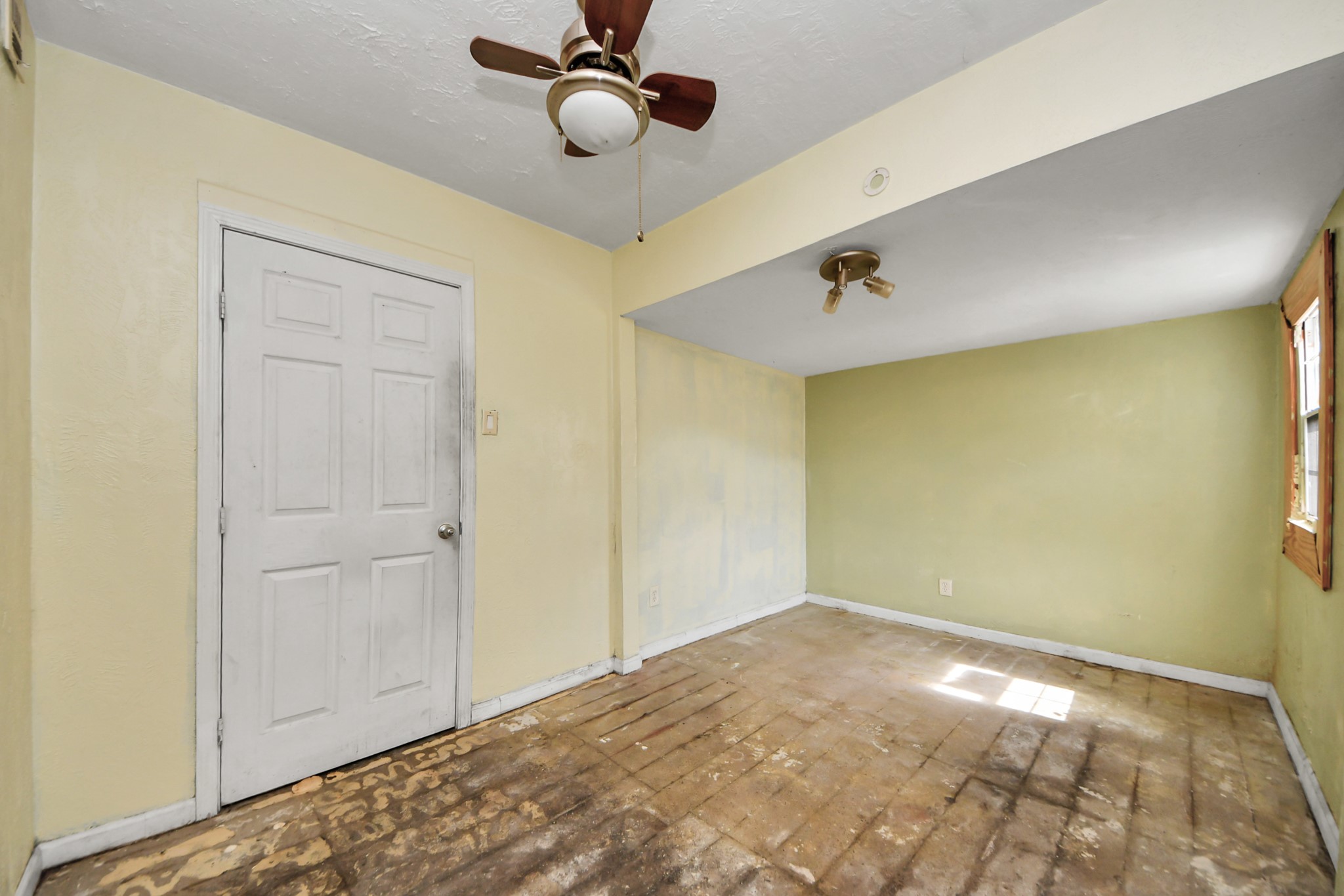 5747 Easthampton Drive, Unit D Houston, TX 77039 - Photo 34 of 41