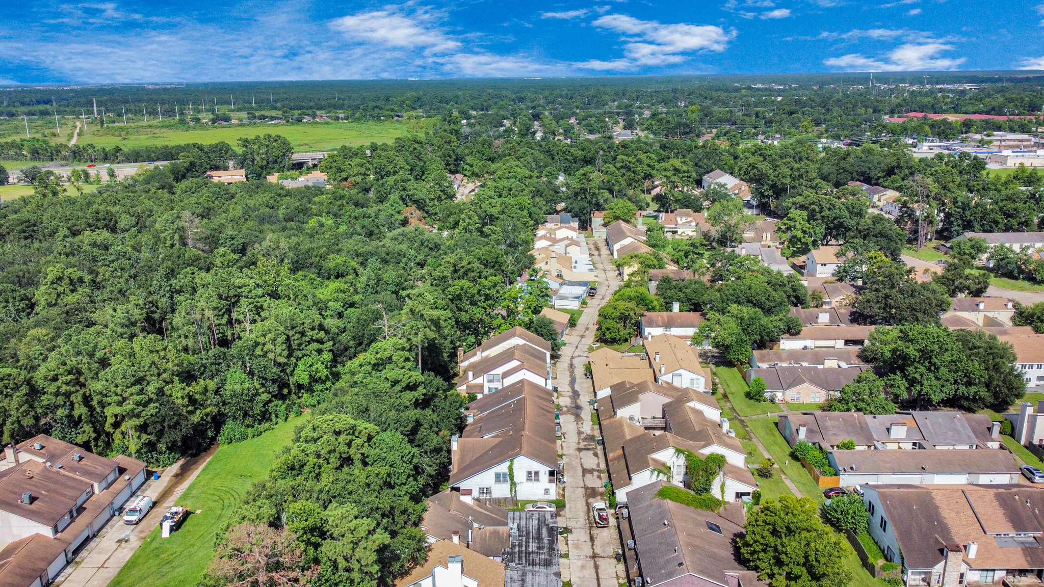 5747 Easthampton Drive, Unit D Houston, TX 77039 - Photo 6 of 41