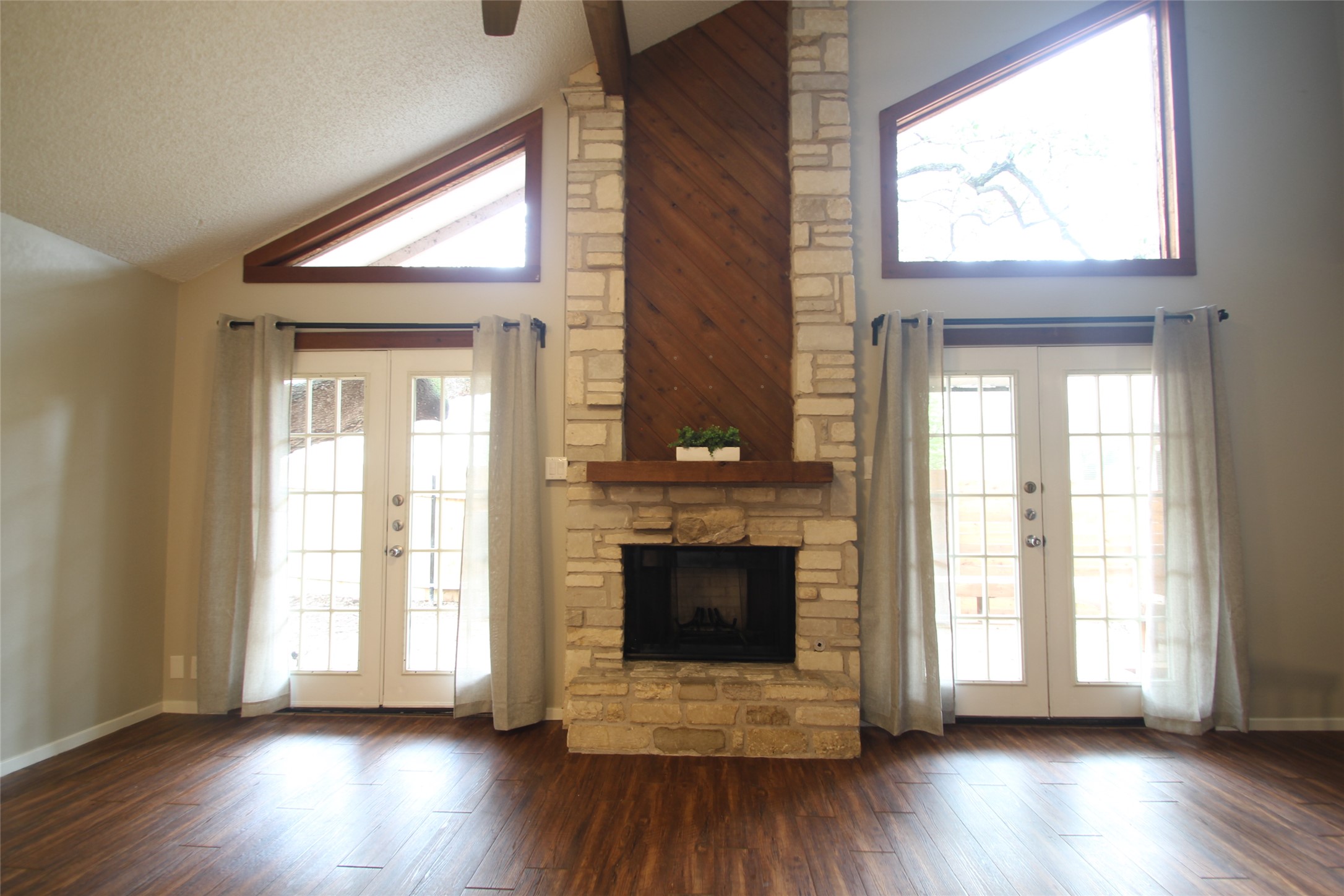 1712 Cinnamon Path, Unit A Austin, TX 78704 - Photo 21 of 33