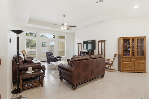 $484,990 | 425 Foxbrook Way, Cibolo, TX 78108