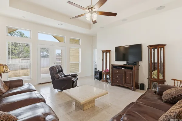 $484,990 | 425 Foxbrook Way, Cibolo, TX 78108