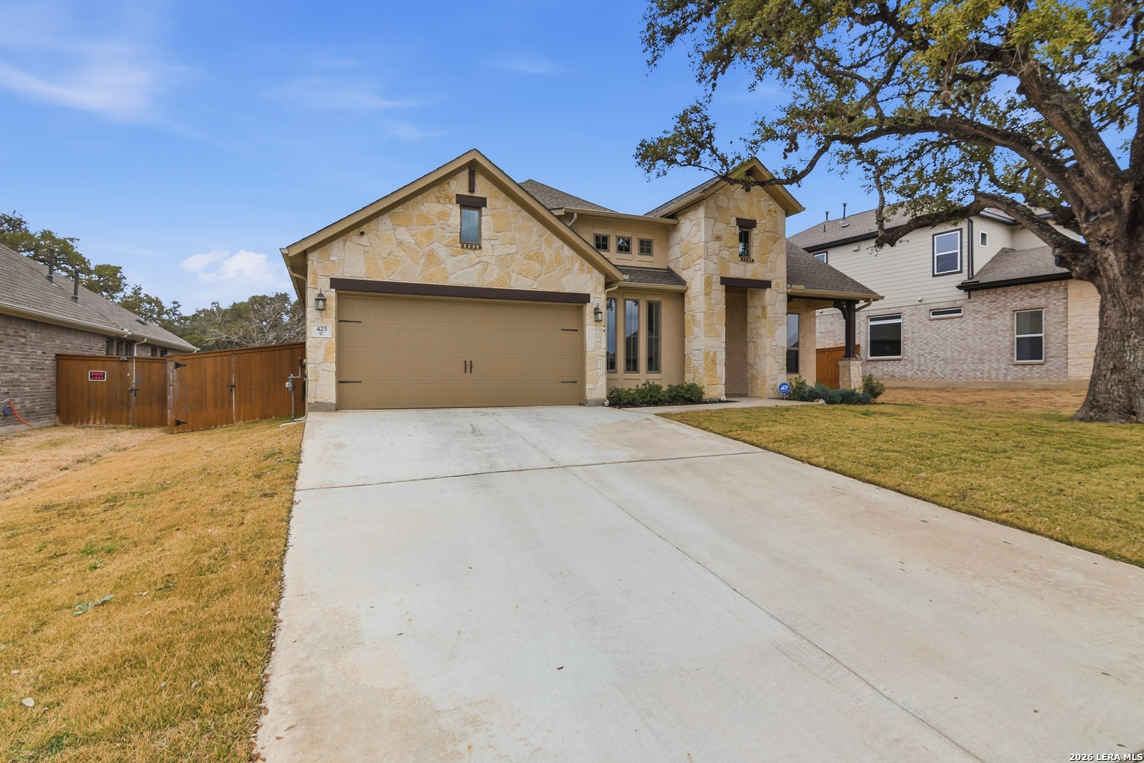 425 Foxbrook Way Cibolo, TX 78108 - Photo 2 of 49
