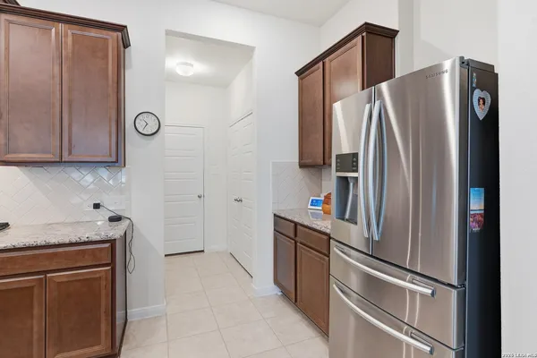 $484,990 | 425 Foxbrook Way, Cibolo, TX 78108