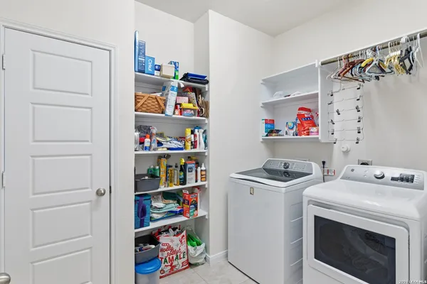 $484,990 | 425 Foxbrook Way, Cibolo, TX 78108