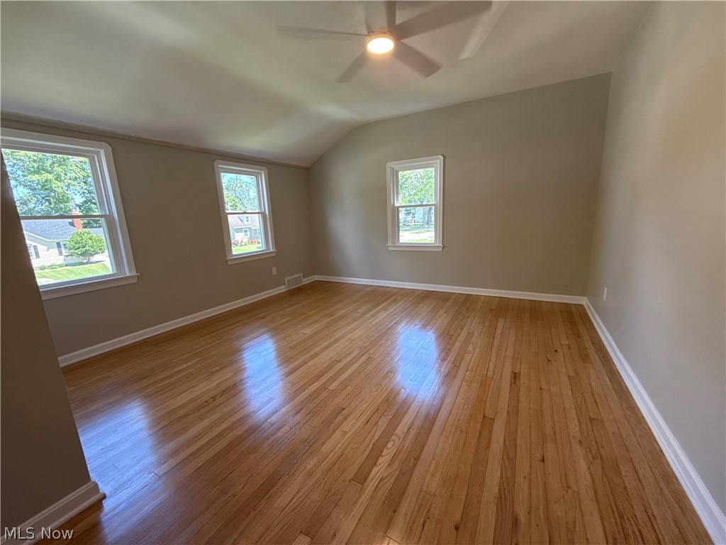 190 Meriden Road Painesville, OH 44077 - Photo 16 of 22