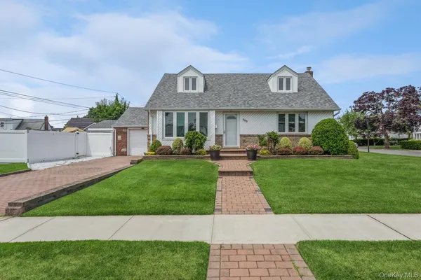 $860,000 | 562 Bernice Road, Franklin Square, NY 11010