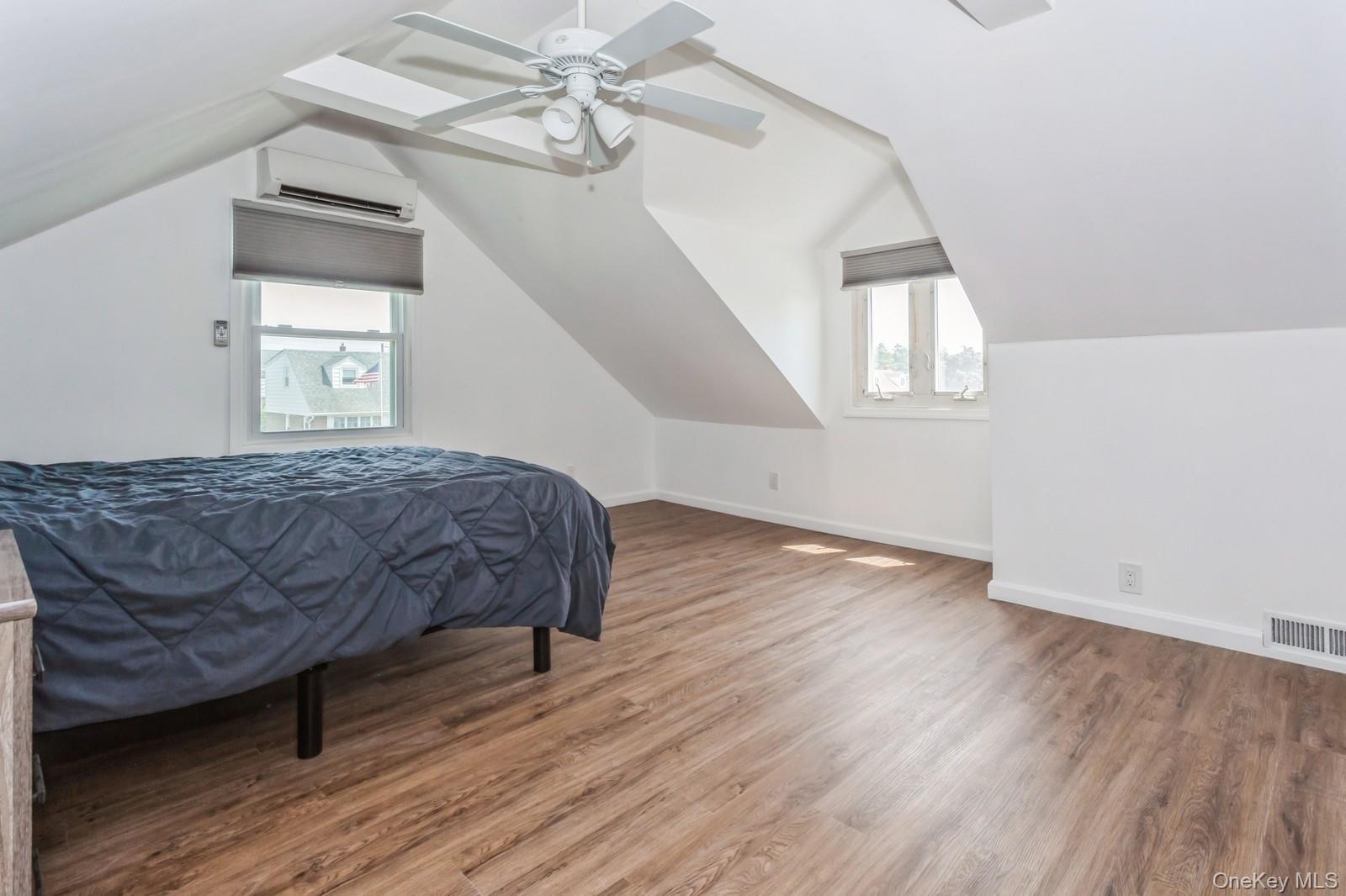 562 Bernice Road Franklin Square, NY 11010 - Photo 18 of 36