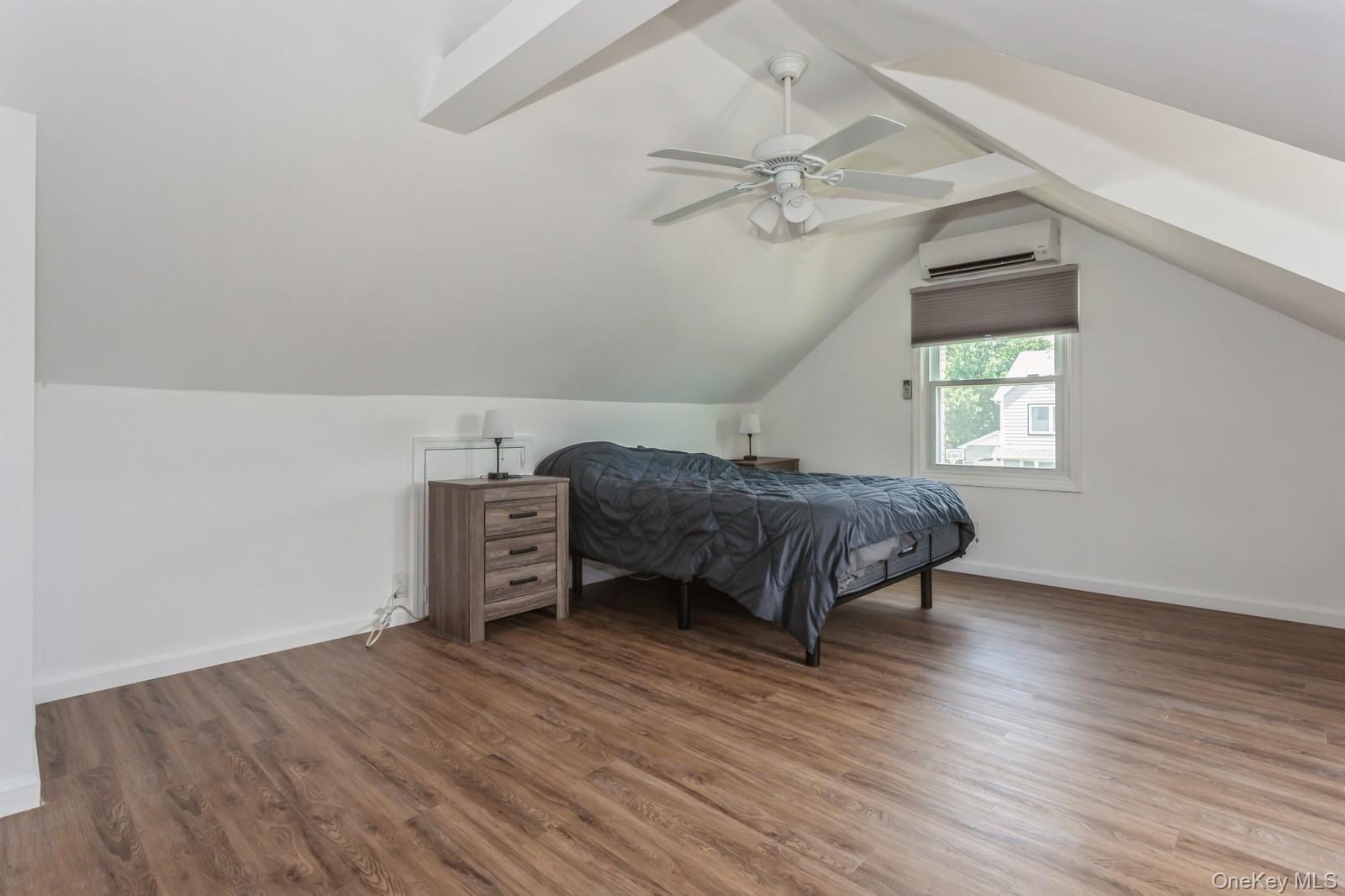 562 Bernice Road Franklin Square, NY 11010 - Photo 19 of 36