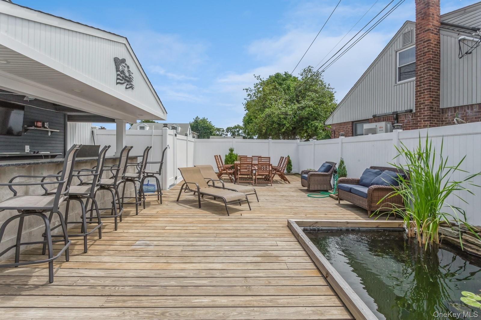 562 Bernice Road Franklin Square, NY 11010 - Photo 35 of 36