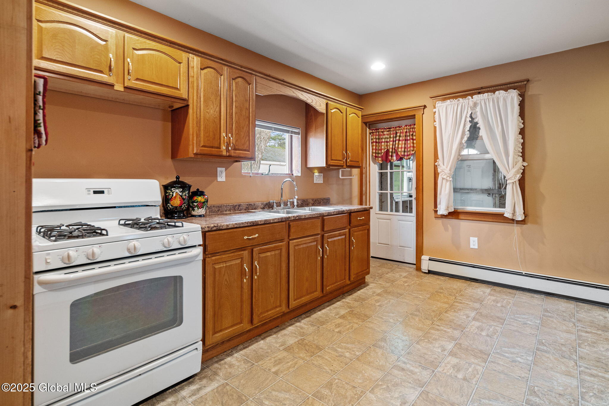 92 Partition Street Rensselaer, NY 12144 - Photo 11 of 26 11-web-or-mls-011-92-partition-street-re