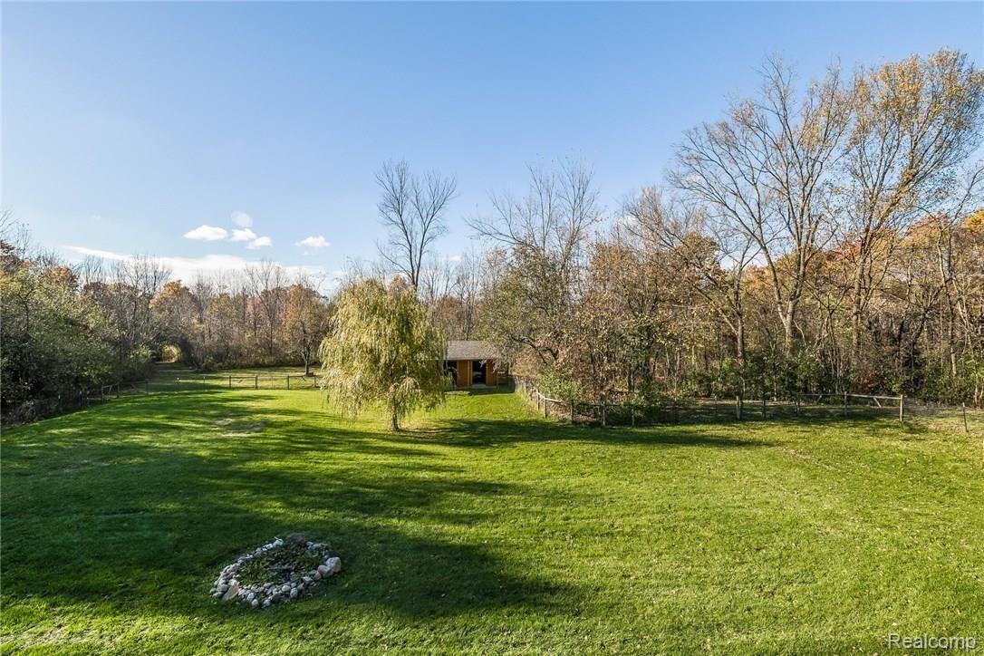 277 North Baldwin Road Oxford, MI 48371 - Photo 35 of 45 GREAT YARD & BARN!