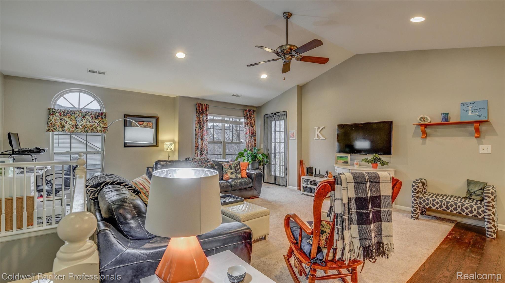 11782 Farmington Road, Unit 86 Livonia, MI 48150 - Photo 4 of 27 08-11782 Farmington Road-8.jpg