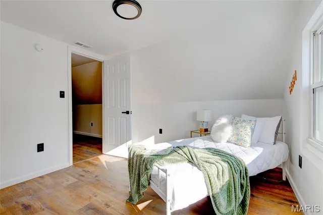 $159,999 | 41 West Penning Avenue, Wood River, IL 62095