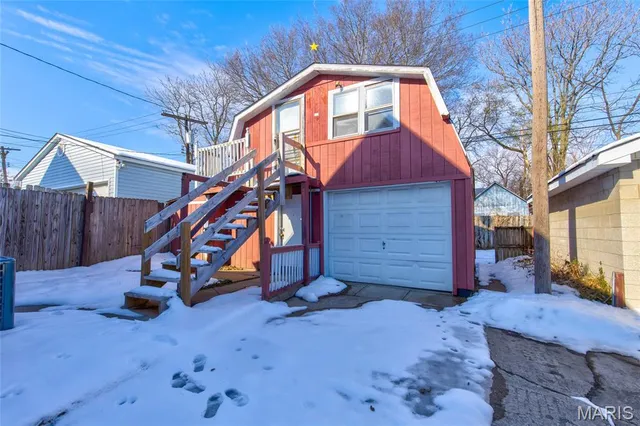 $159,999 | 41 West Penning Avenue, Wood River, IL 62095