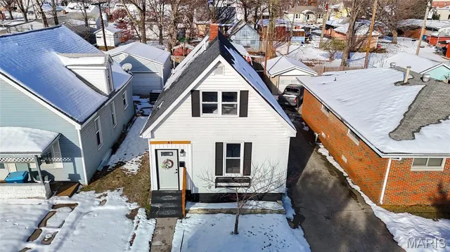 $159,999 | 41 West Penning Avenue, Wood River, IL 62095