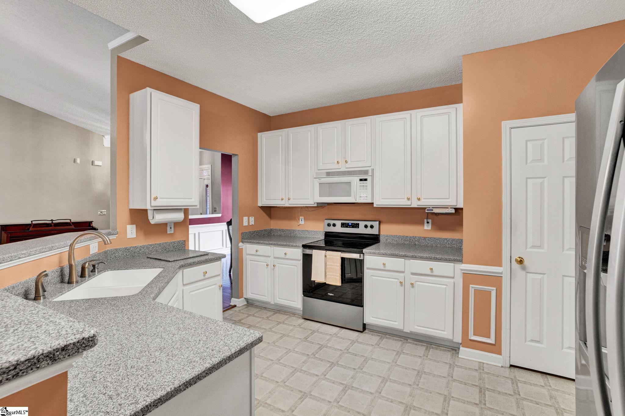 353 Edenberry Way Easley, SC 29642 - Photo 18 of 50