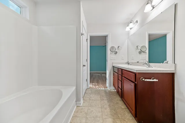 $320,000 | 421 Savannah River Drive, Summerville, SC 29485