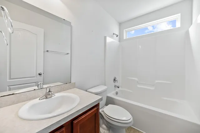 $320,000 | 421 Savannah River Drive, Summerville, SC 29485