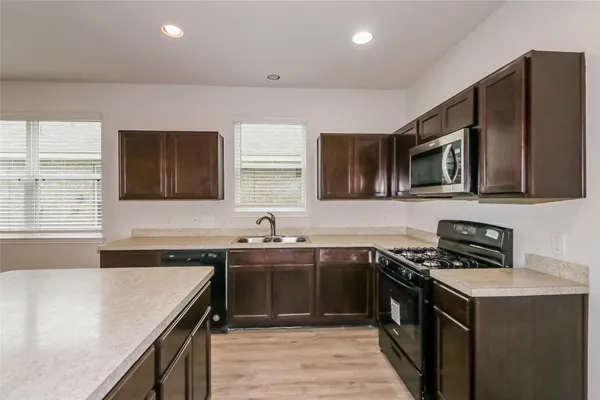 $2,345 | 17134 Cory Cornel Lane, Richmond, TX 77407