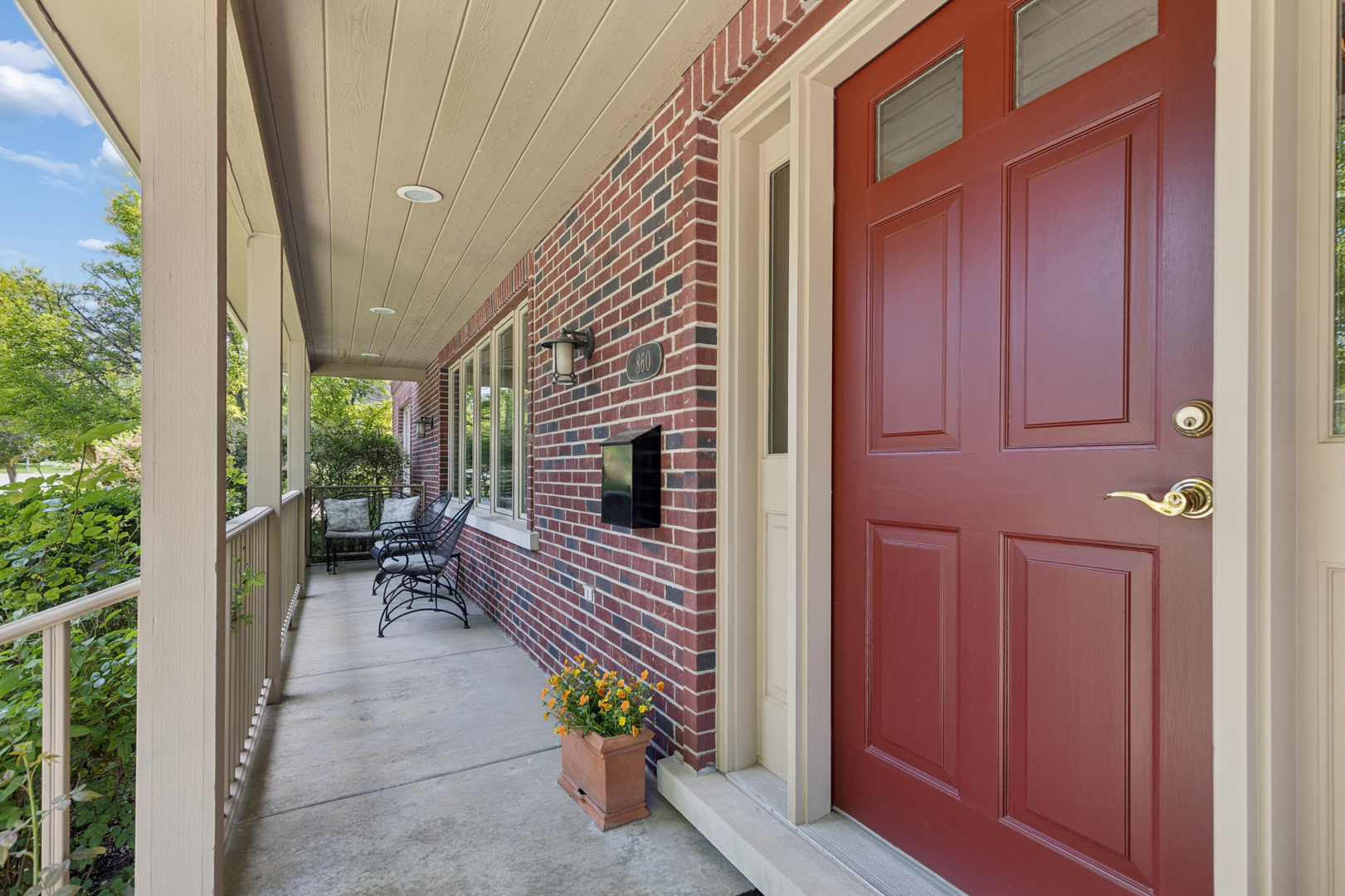 860 Kenton Road Deerfield, IL 60015 - Photo 2 of 54
